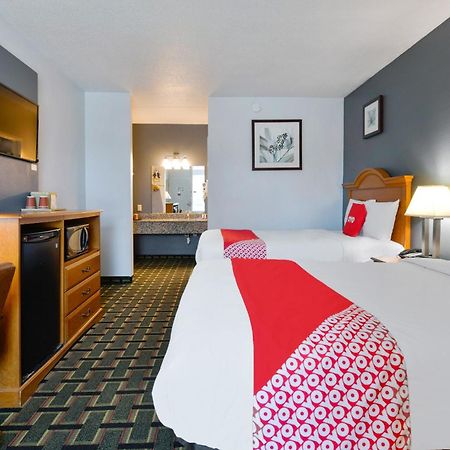 Oyo Hotel Lake Park - Valdosta Area Eksteriør bilde